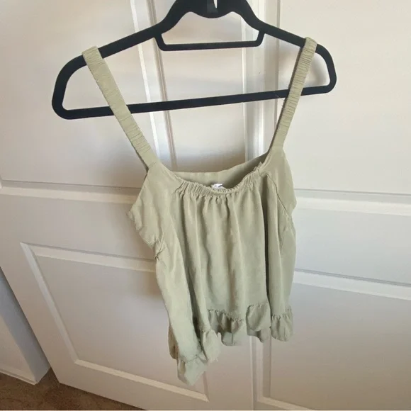 Women’s Green Tank Top - Picture 2 of 3